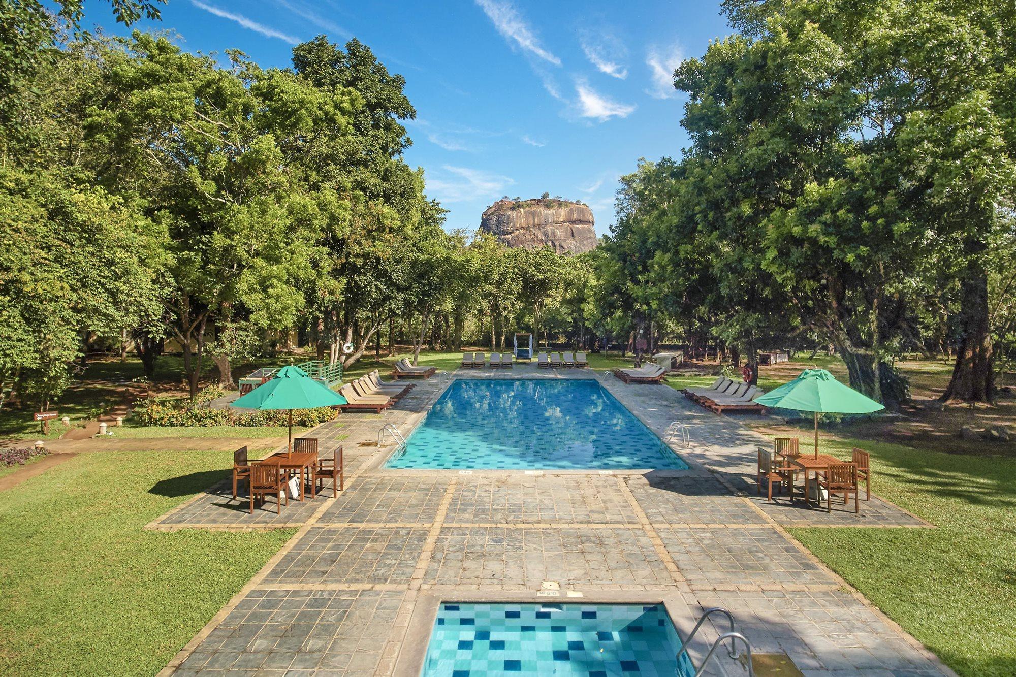 Hotel Sigiriya Exterior photo